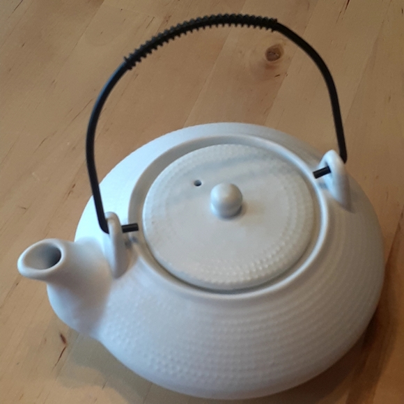 Torre & Tangus Asian Teapot - Picture 6 of 9